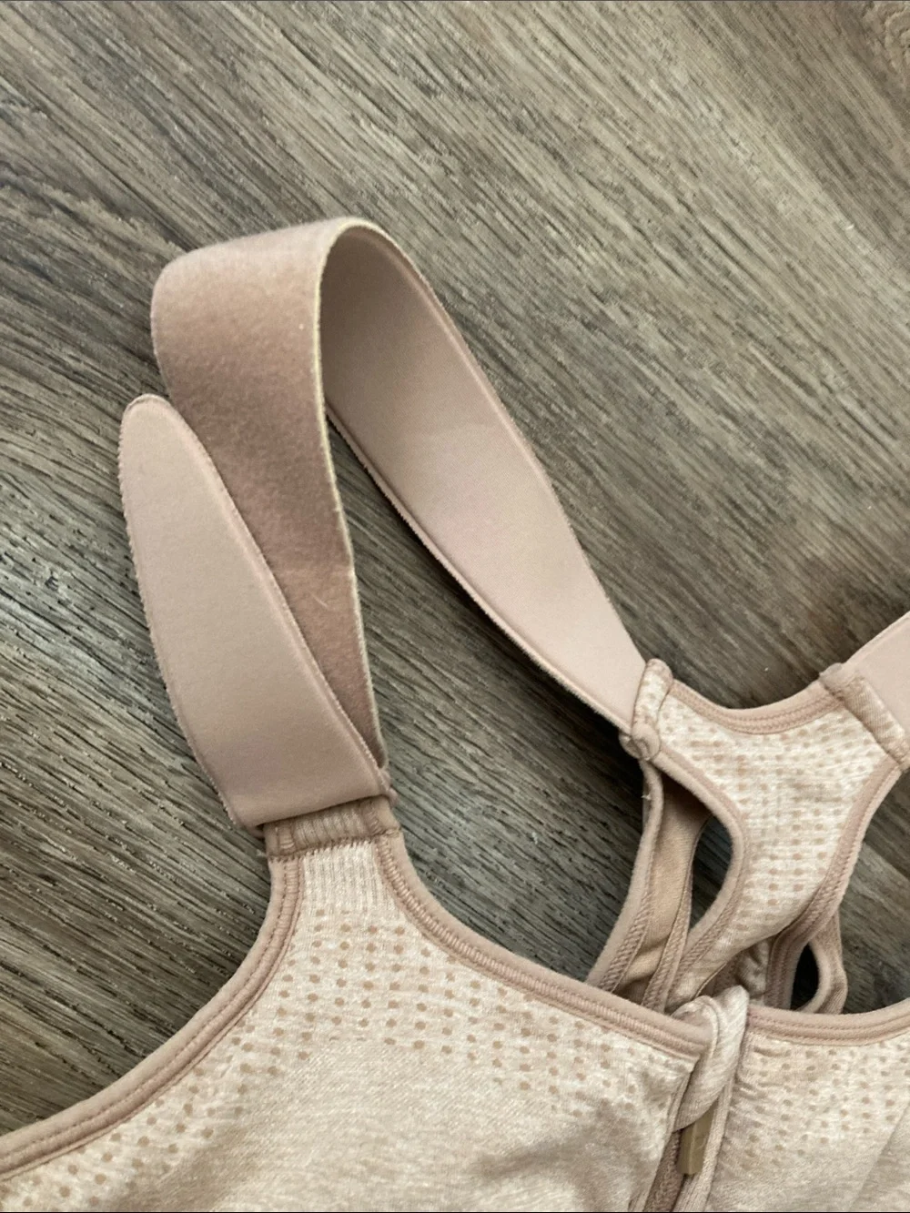 Shefit Beige Front-Zip Seamless Sports Bra Sz XL - Picture 6 of 6